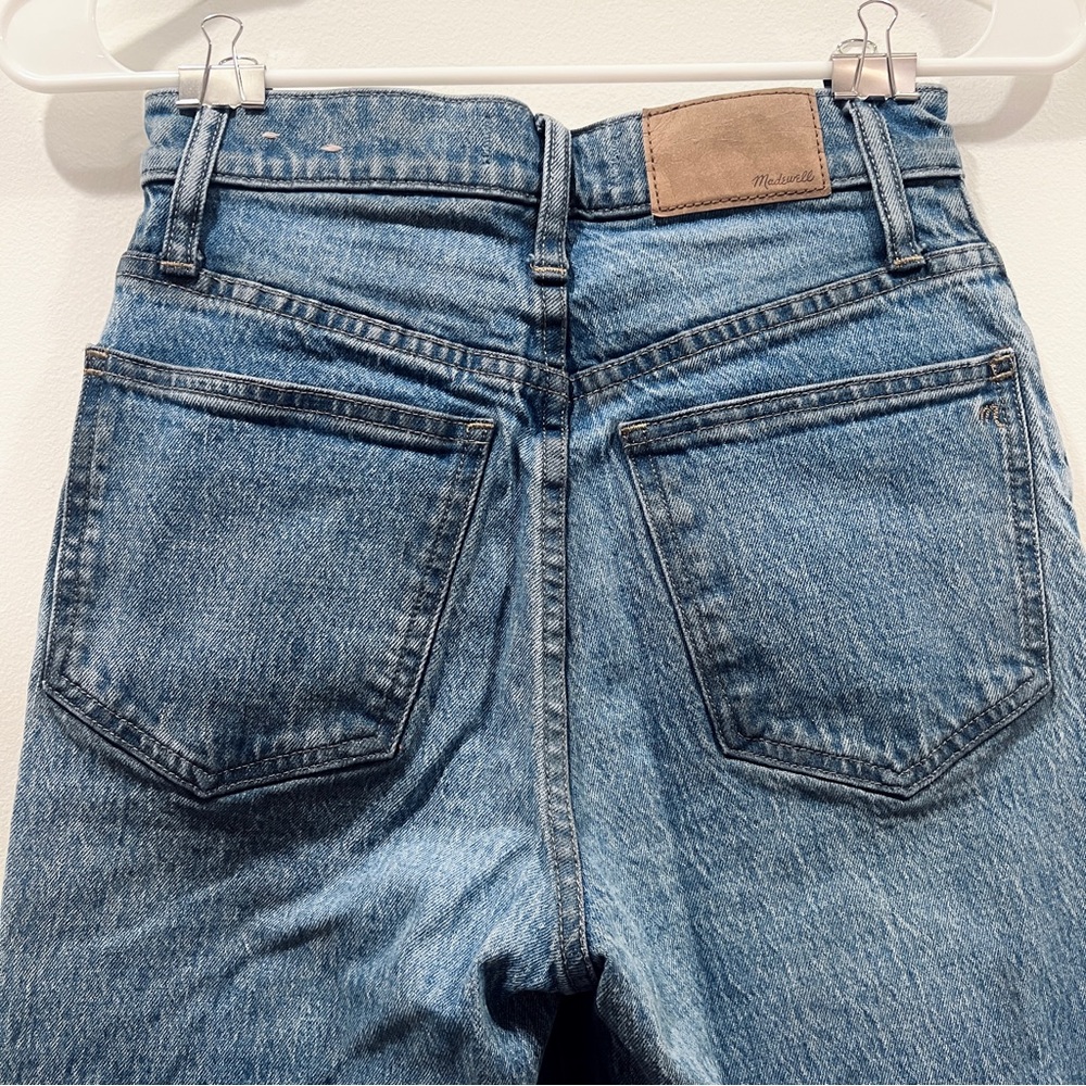 MADEWELL The Perfect Vintage Wide-Leg Crop Jean in Medium/Dark Wash - Size 23 - Picture 9 of 11
